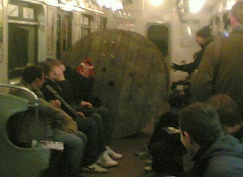Life in the Metro | Amusing Planet